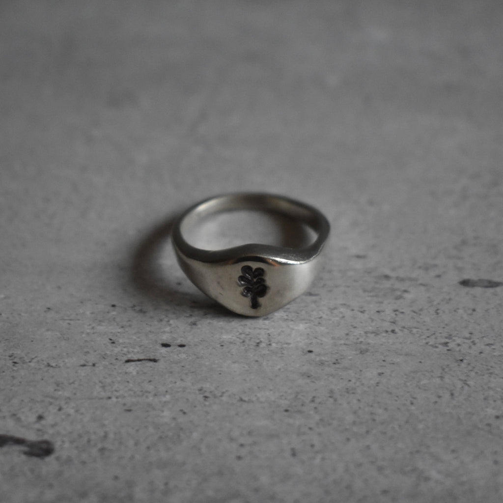 Leaf Signet Cast Ring
